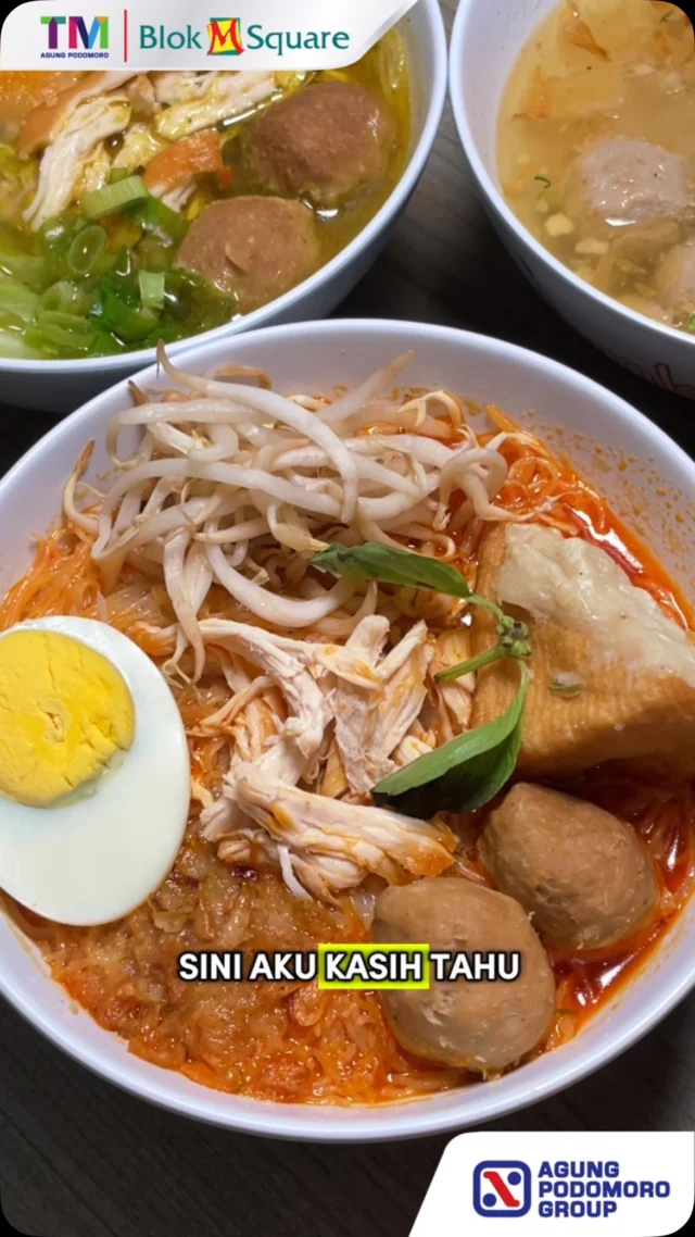 Rekomendasi kuliner Blok M Squre kali ini cocok buat yang suka makanan berkuah

Ada baso malang yang enak banget di Blok M Square namanya Baso Malang Karapitan (BMK)

Menu terbarunya ada baso bihun kuah laksa dan baso bihun kuah soto

Yuk buat yang penasaran enaknya gimana bisa langsung merapat yah🥳

📍Lantai 5

#bmk #basomalangkarapitan #kulinernusantara #blokmsquare #kuliner #jakartafood #instafood